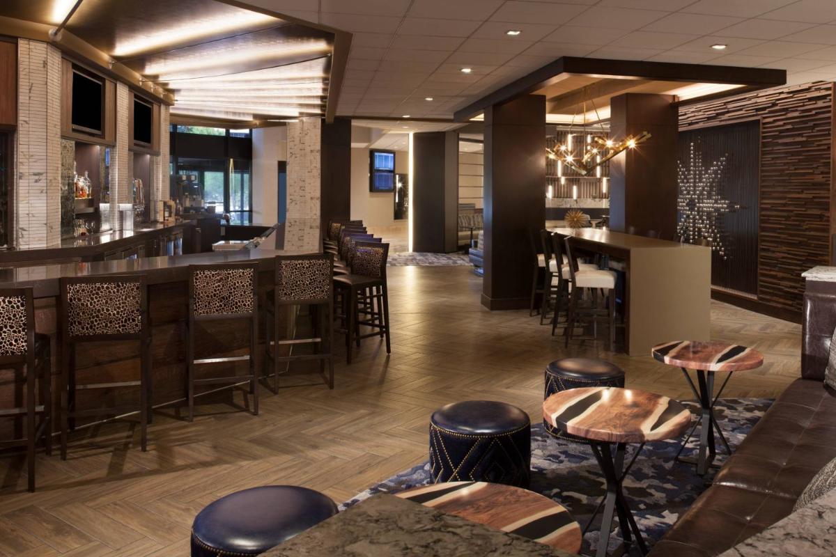 Dallas/Fort Worth Airport Marriott - image 3