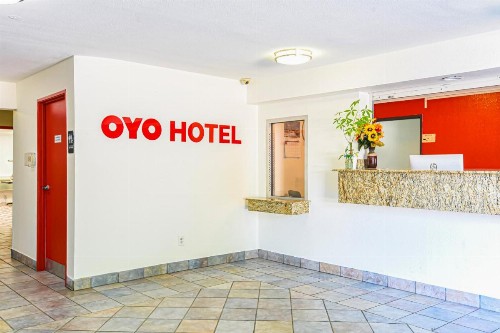 OYO Hotel Irving DFW Airport South - image 15