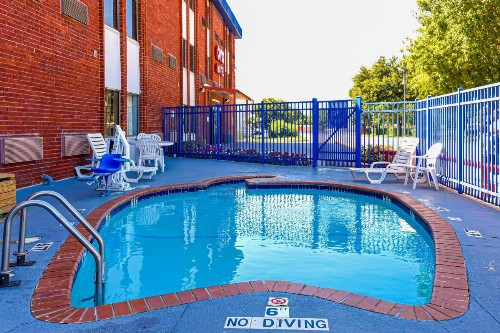 OYO Hotel Irving DFW Airport South - image 17