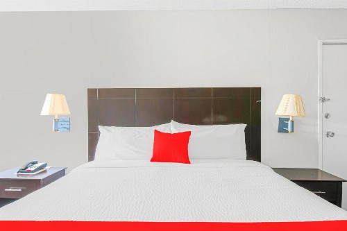 OYO Hotel Irving DFW Airport South - image 27