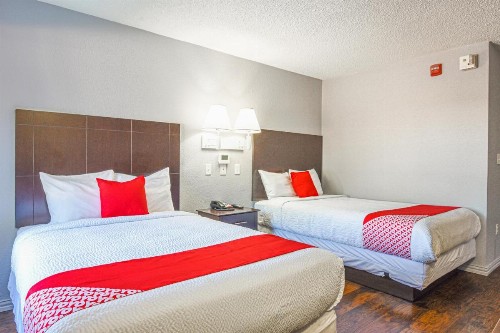 OYO Hotel Irving DFW Airport South - image 28