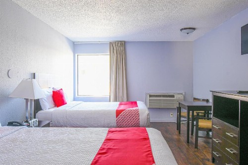 OYO Hotel Irving DFW Airport South - image 9