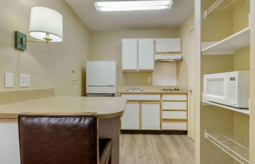 Extended Stay America Suites - Dallas - Las Colinas - Carnaby St - image 22