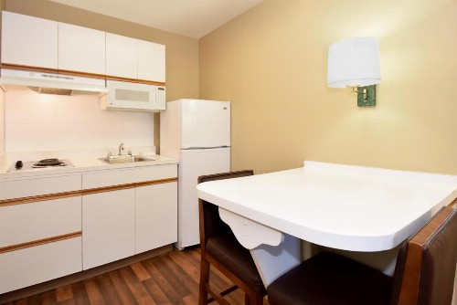 Extended Stay America Suites - Dallas - Las Colinas - Carnaby St - image 32