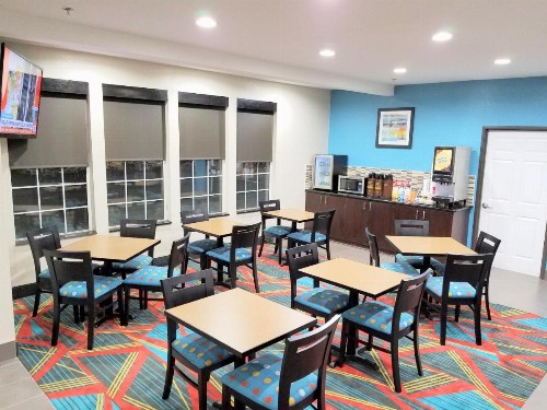 Hawthorn Suites Irving DFW South - image 17