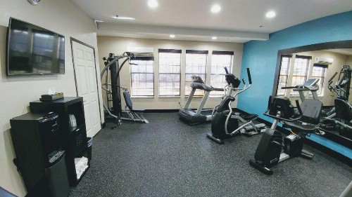 Hawthorn Suites Irving DFW South - image 21