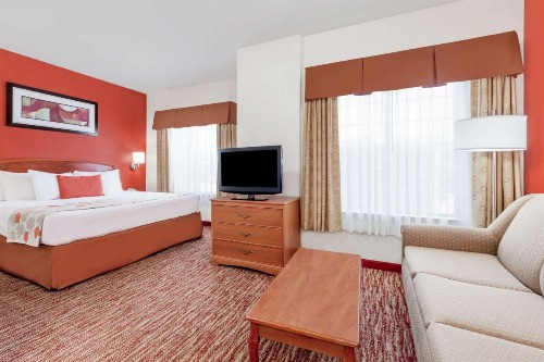 Hawthorn Suites Irving DFW South - image 29