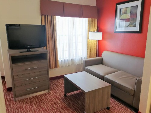 Hawthorn Suites Irving DFW South - image 37