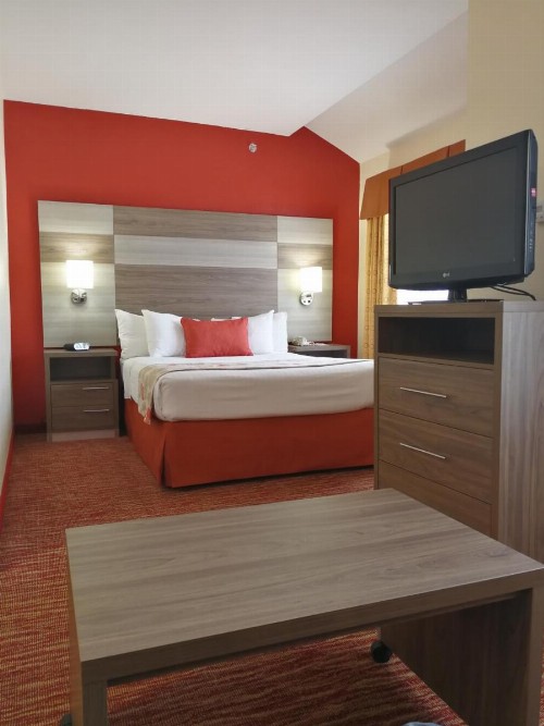 Hawthorn Suites Irving DFW South - image 42