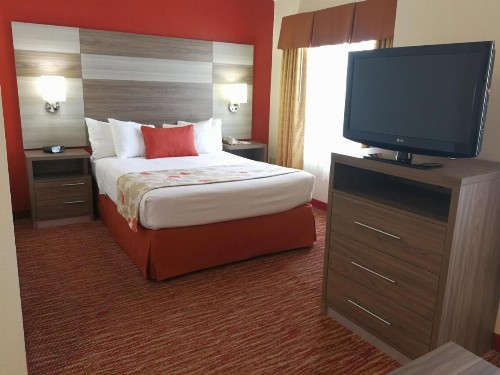 Hawthorn Suites Irving DFW South - image 43