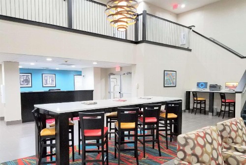 Hawthorn Suites Irving DFW South - image 7