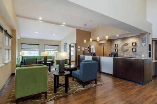 Comfort Suites DFW Airport - image 11