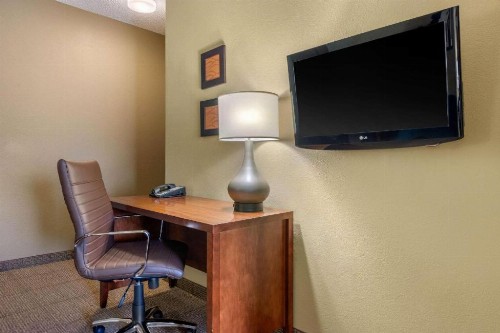 Comfort Inn DFW Airport North - image 21