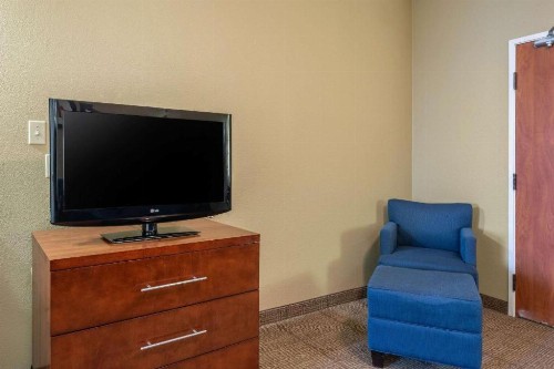 Comfort Inn DFW Airport North - image 26