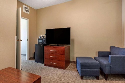 Comfort Inn DFW Airport North - image 27