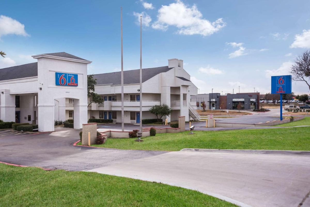 Motel 6-Irving TX - Irving DFW Airport East - image 4