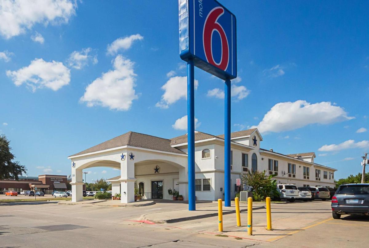 Motel 6 Dallas – Irving DFW Airport South - image 5