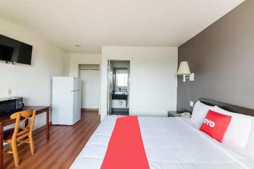 OYO Hotel Irving DFW Airport North - image 14