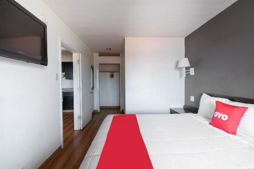 OYO Hotel Irving DFW Airport North - image 18