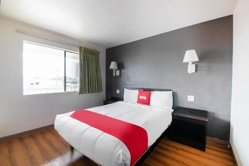 OYO Hotel Irving DFW Airport North - image 25