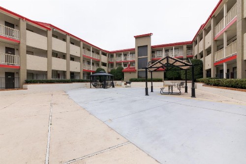 OYO Hotel Irving DFW Airport North - image 32