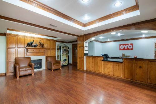 OYO Hotel Irving DFW Airport North - image 8