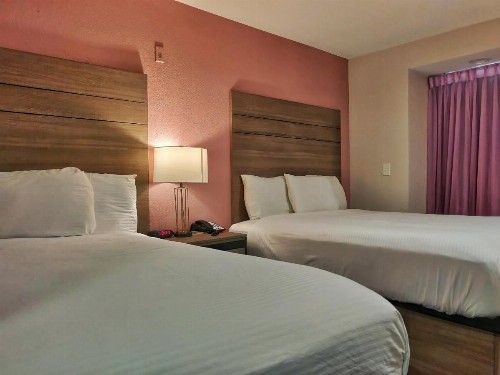 Arya Inn and Suites - image 19