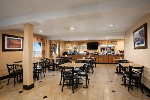 Days Inn by Wyndham Dallas Irving - image 14