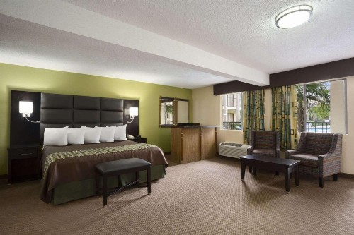 Days Inn by Wyndham Dallas Irving - image 9