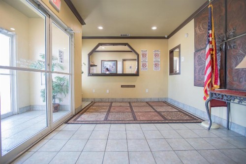 The Crossroads Hotel and Suites Irving - image 14