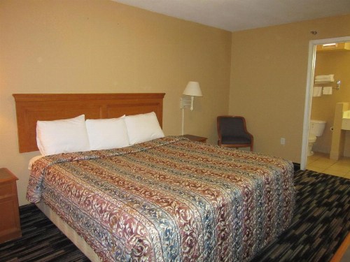 The Crossroads Hotel and Suites Irving - image 21