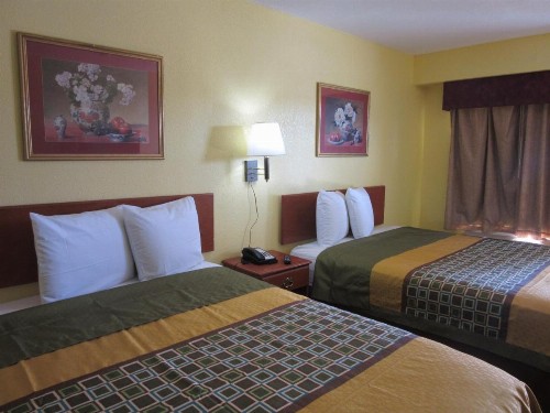 The Crossroads Hotel and Suites Irving - image 23