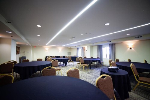 Holiday Inn Irving Las Colinas an IHG Hotel - image 7