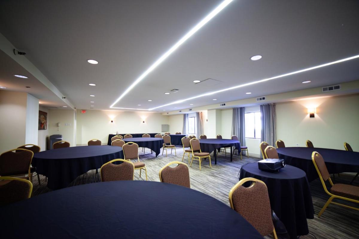 Holiday Inn Irving Las Colinas an IHG Hotel - image 7