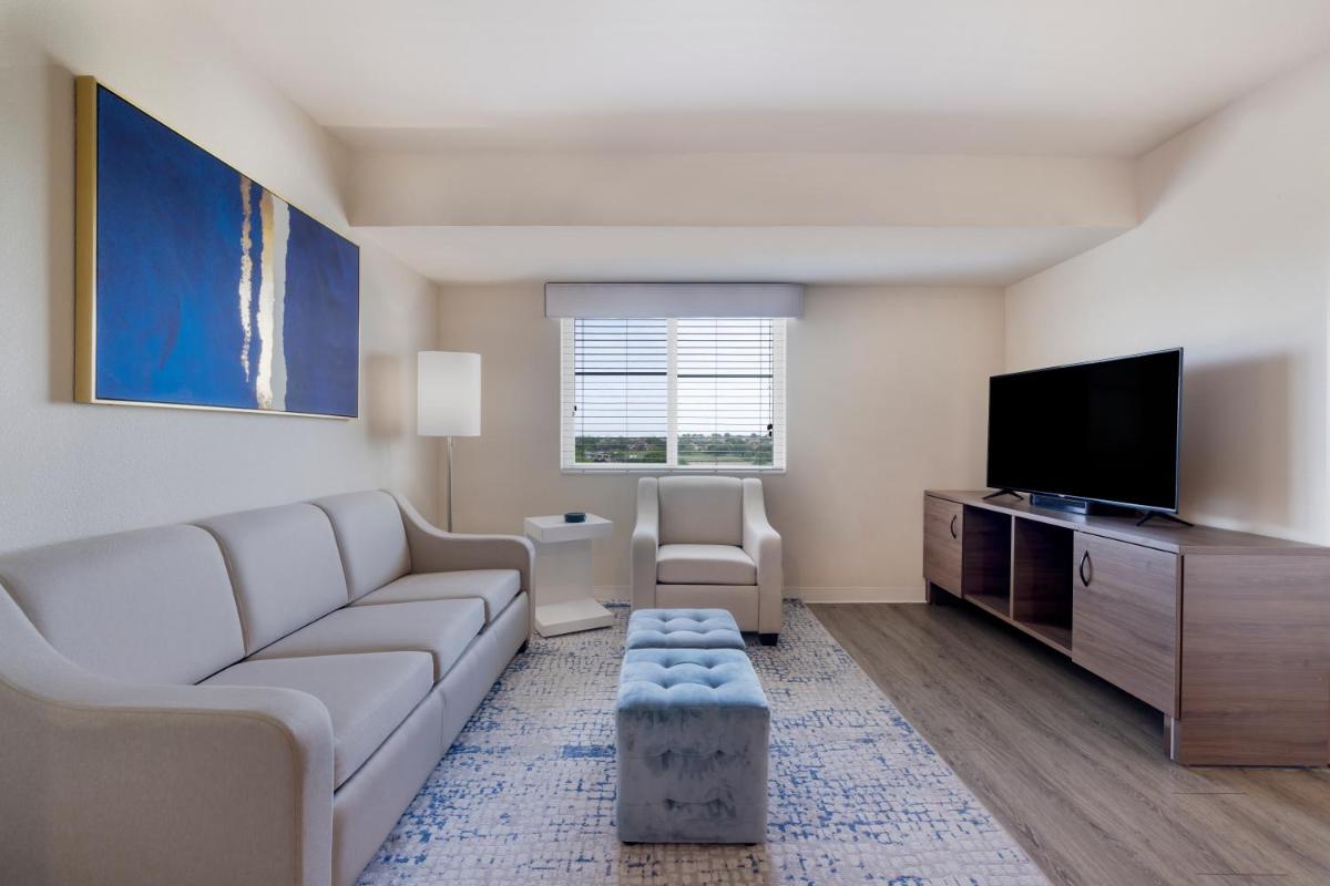 WaterWalk Dallas-Las Colinas - image 4