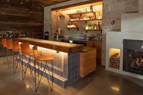 Texican Court by Valencia Hotel Group - image 23