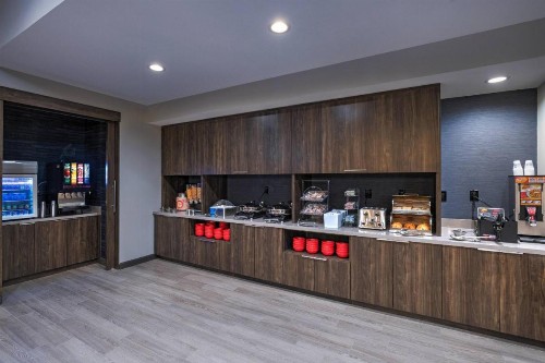 TownePlace Suites by Marriott Dallas DFW Airport North/Irving - image 10