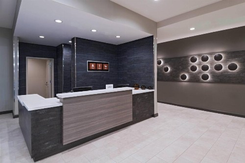 TownePlace Suites by Marriott Dallas DFW Airport North/Irving - image 2