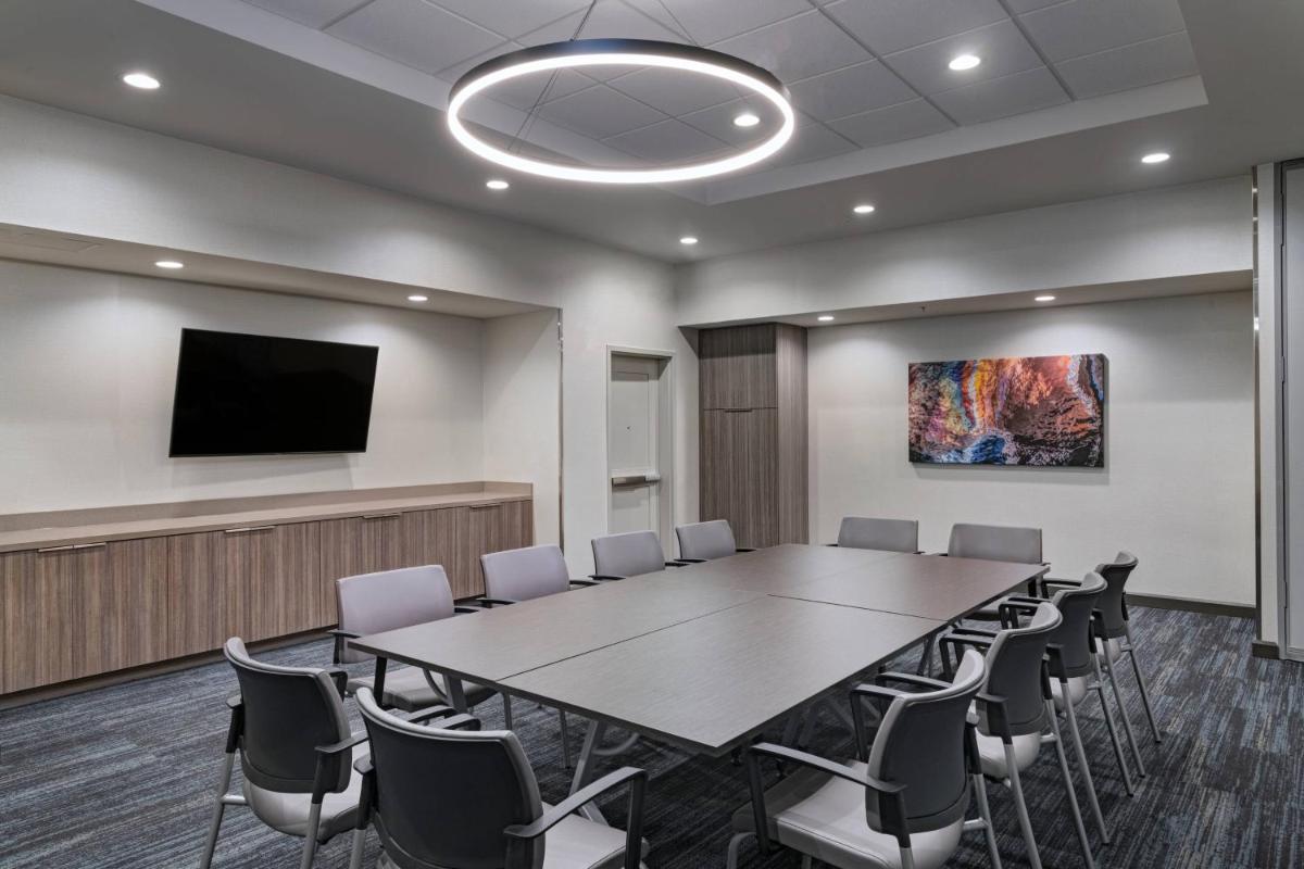 TownePlace Suites by Marriott Dallas DFW Airport North/Irving - image 4