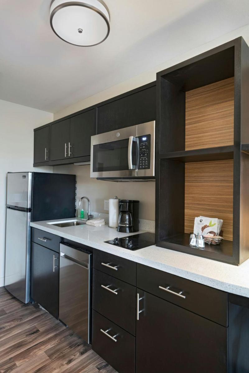 TownePlace Suites by Marriott Dallas DFW Airport North/Irving - image 7