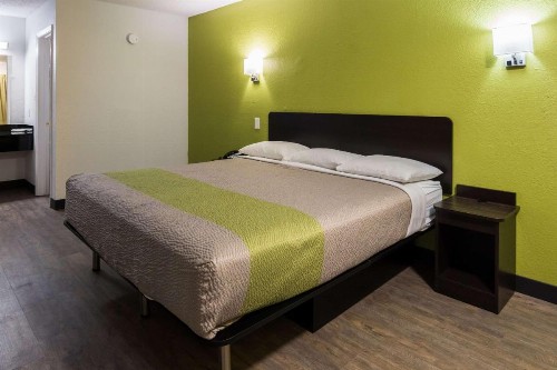 Motel 6 Irving - Loop 12 - image 16
