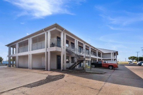 Motel 6 Irving - Loop 12 - image 3