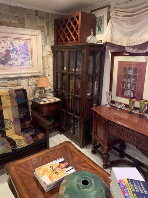 Studio Apartment - image 2