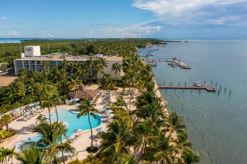 Amara Cay Resort - image 29