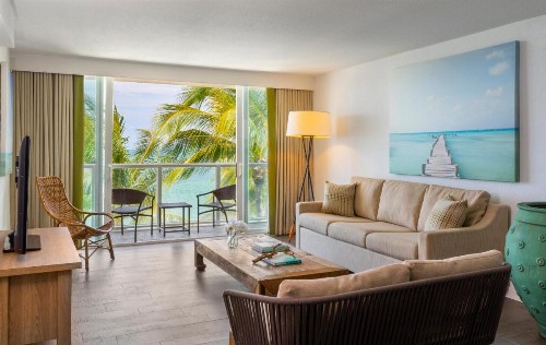 Amara Cay Resort - image 32