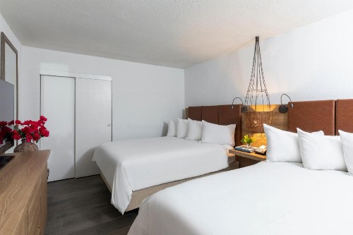 Amara Cay Resort - image 33