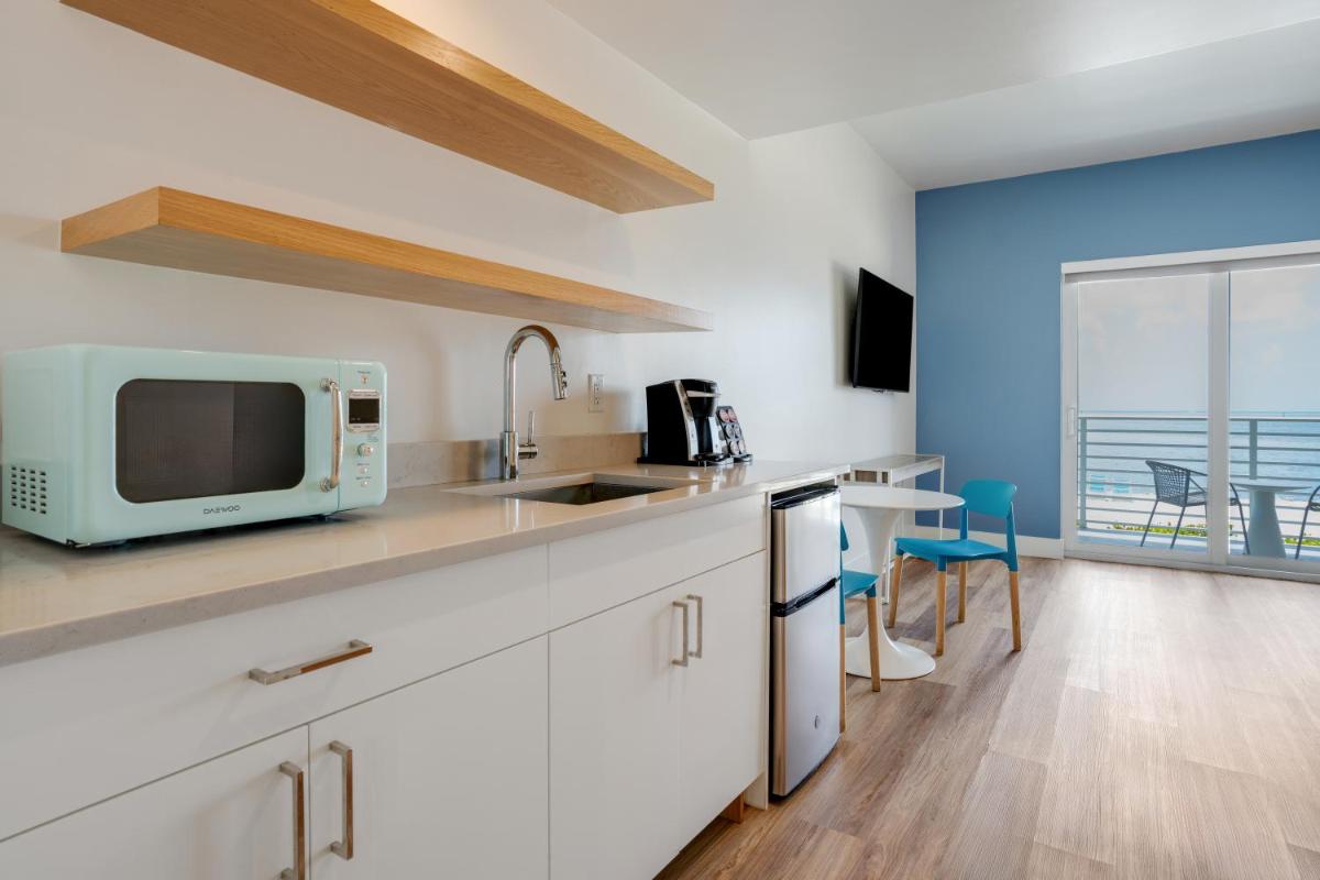 Fisher Inn Resort & Marina - image 4