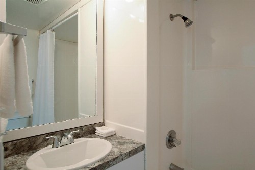 Topsider Resort by Capital Vacations - image 16