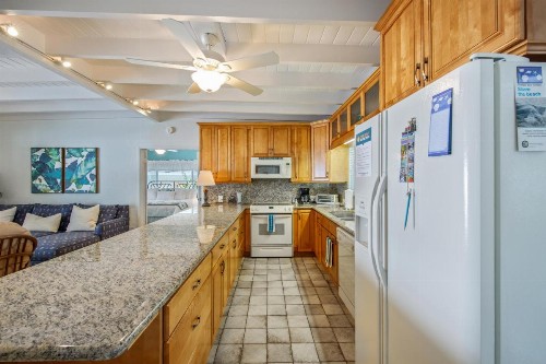 Paradise Beach - image 10