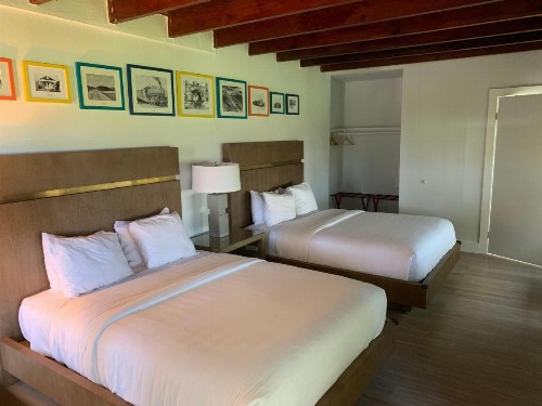 Sunset Inn - image 4